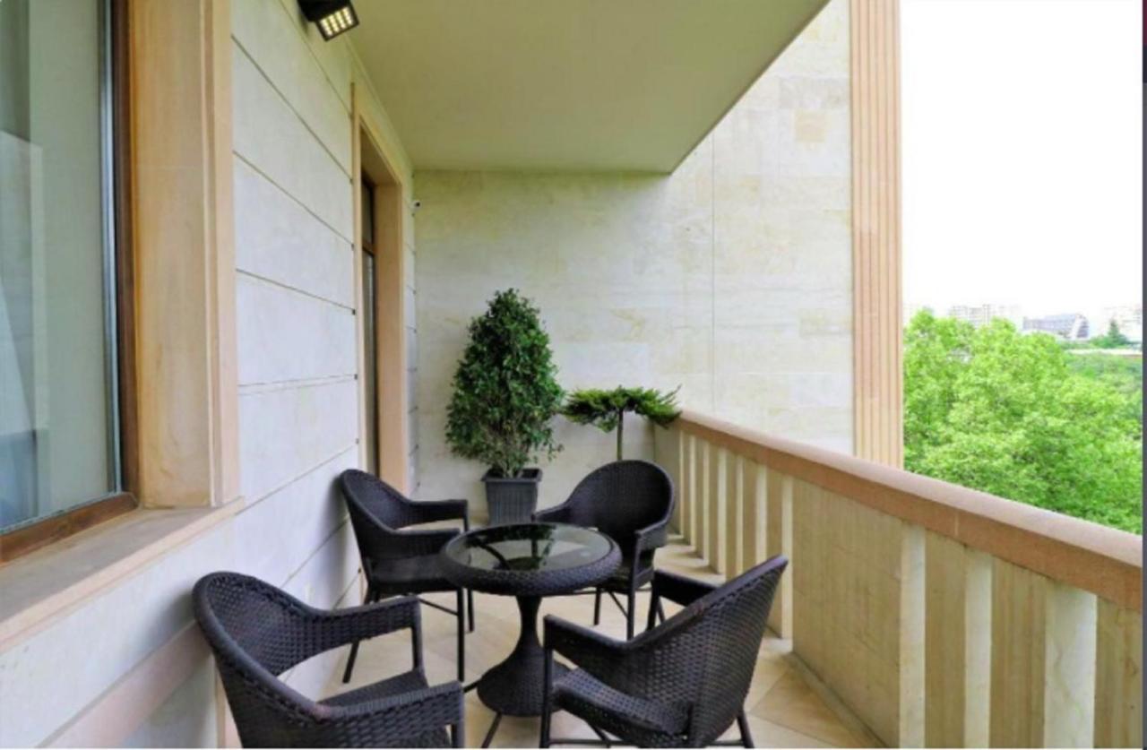Sunset Tbilisi Luxury Aparthotel Екстер'єр фото